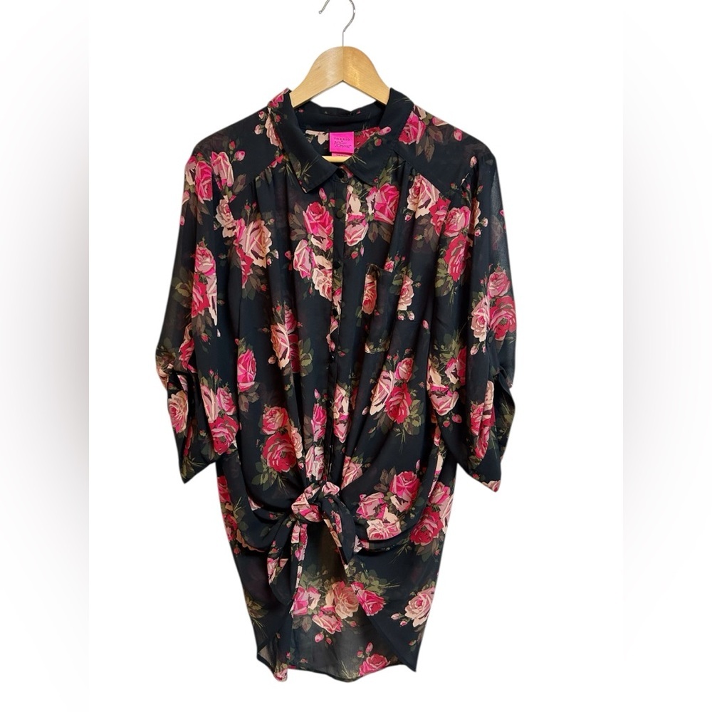 Torrid Betsey Johnson Black Floral Sheer Chiffon Tunic Size 3X - Picture 2 of 9